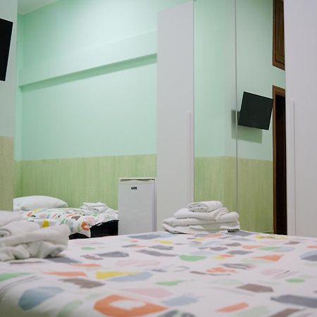 On The Rainbow B&B ローマ エクステリア 写真