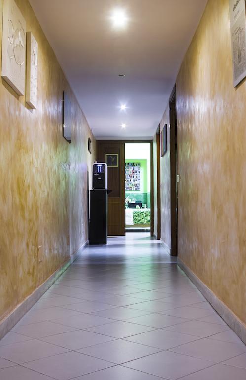 On The Rainbow B&B ローマ エクステリア 写真