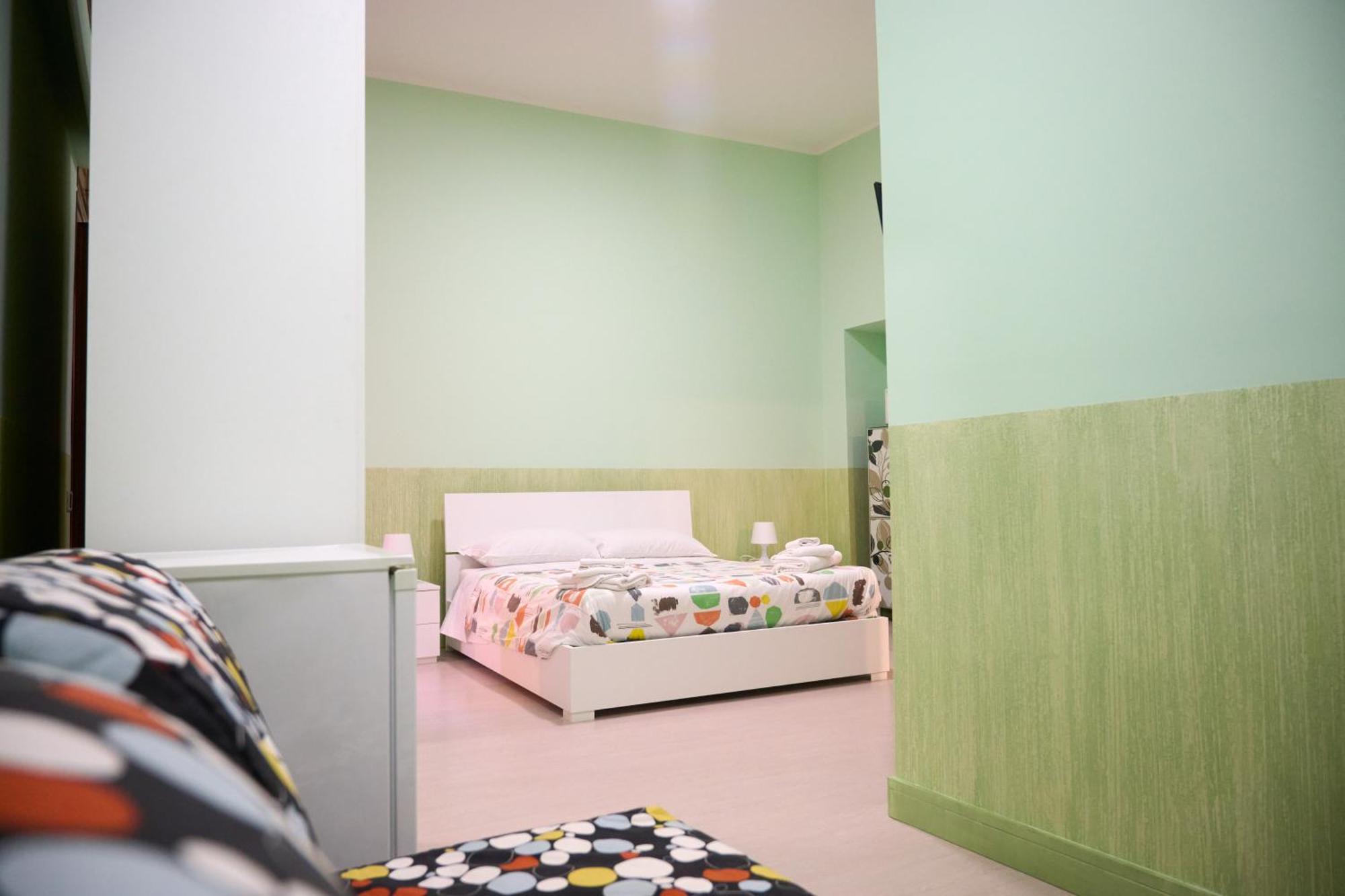 On The Rainbow B&B ローマ エクステリア 写真